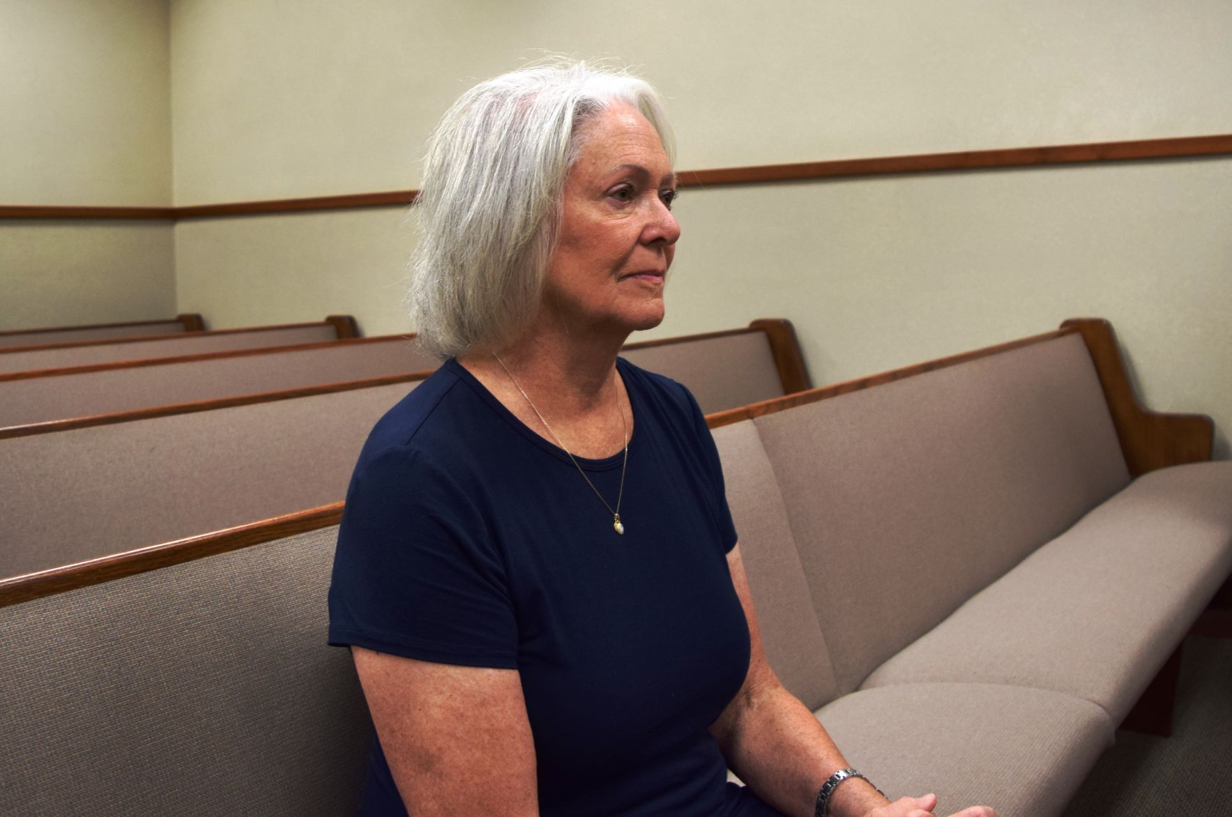 Mary Moseley solo in court.JPG